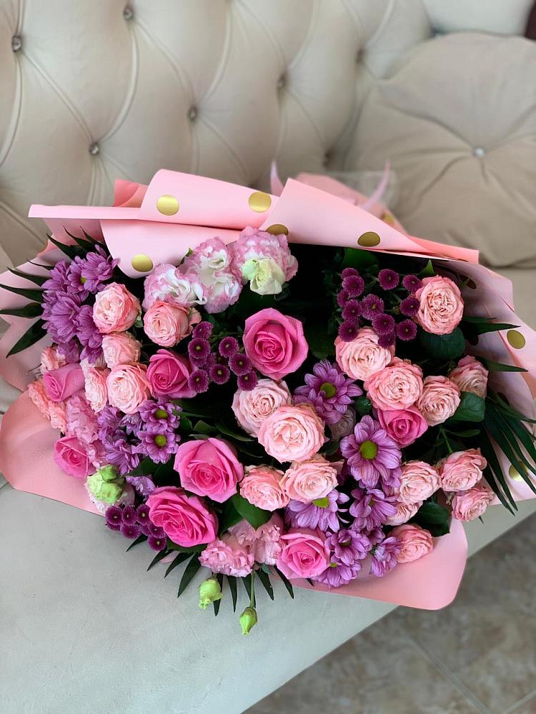 Букет цветов из: Хризантемы, Розы и Лизиантусы в Санино