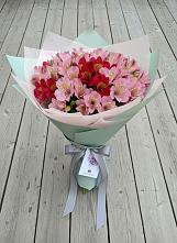 Букет цветов из:  Альстромерии #REPLACE_PRED# Санино