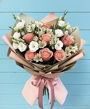 Букет цветов из:  Розы, Альстромерии и Лизиантусы в Санино