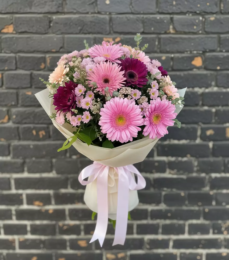 Букет цветов из: Герберы и Хризантемы в Санино