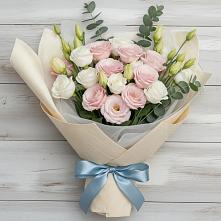 Букет цветов из:  Лизиантусы в Санино