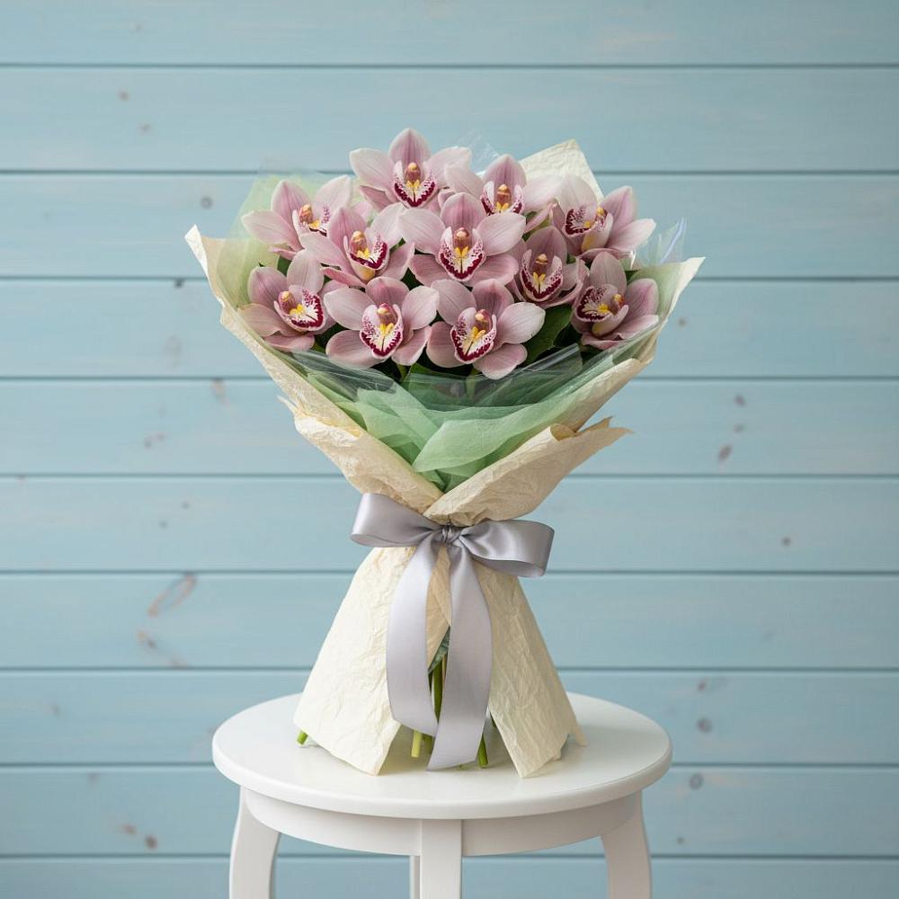 Букет цветов из: Орхидеи и Розы в Санино